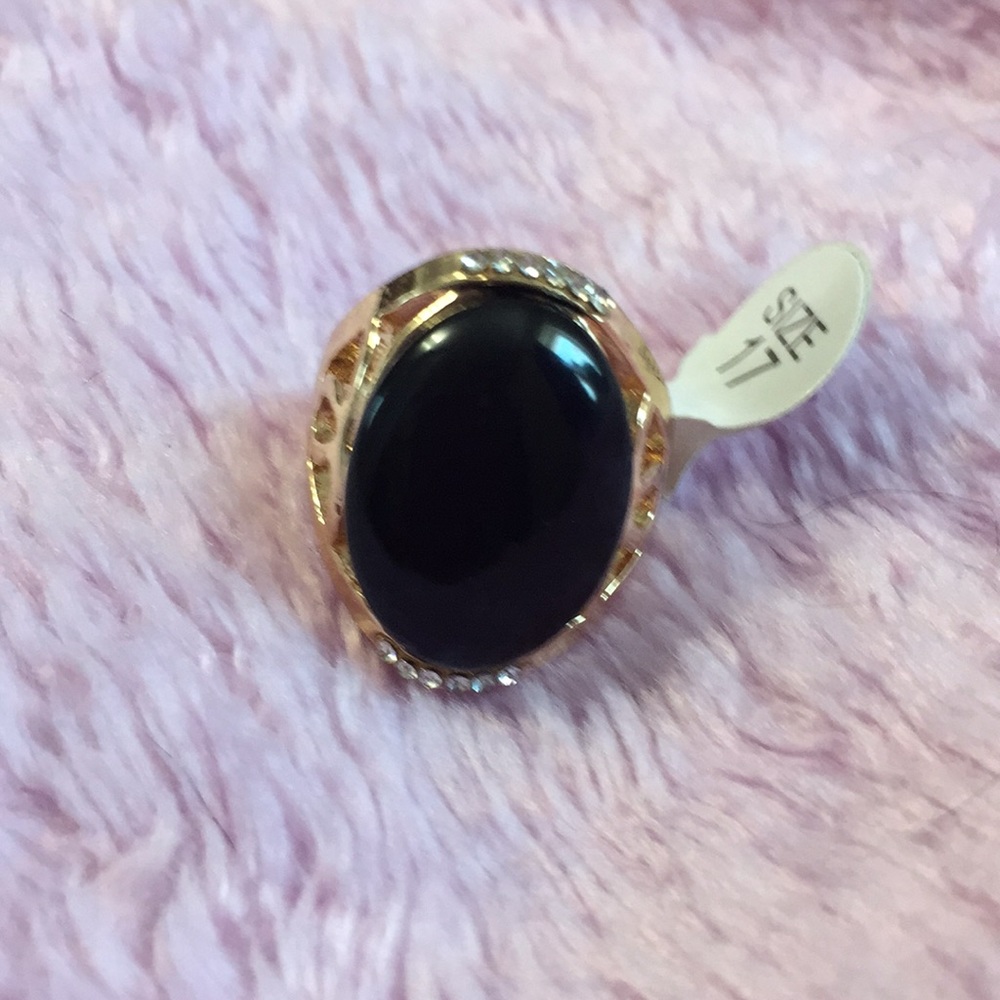 NWT black gold tone ring with crystals. Size 7.